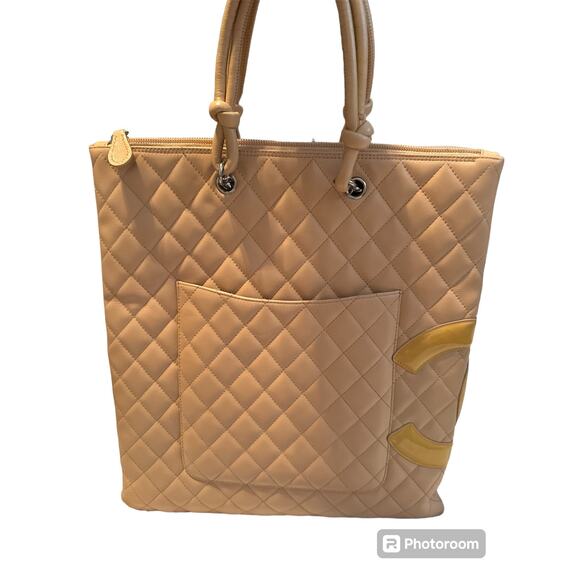 Chanel Cambon Flat Tote - Picture 3 of 15